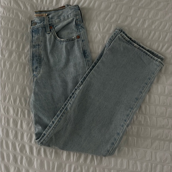 Levi's Denim - Levi’s Ribcage Straight Ankle - 2/26 light wash